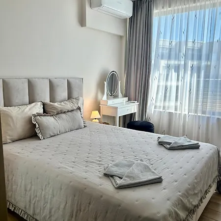 Sunrise L 1bd Sea View L Pool L Free Parking * Warna