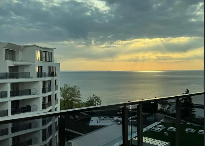 Sunrise L 1bd Sea View L Pool L Free Parking *