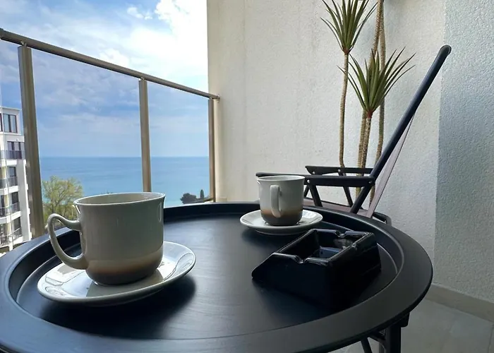 Sunrise L 1bd Sea View L Pool L Free Parking 아파트 바르나