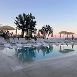 Sunrise L 1bd Sea View L Pool L Free Parking Apartment Varna