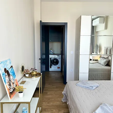 Sunrise L 1bd Sea View L Pool L Free Parking Varna